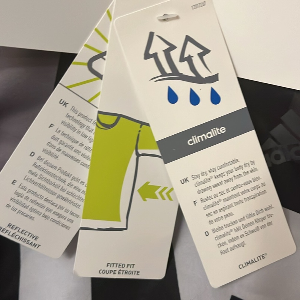 NWT - Adidas 3/4 Tight - Picture 4 of 8